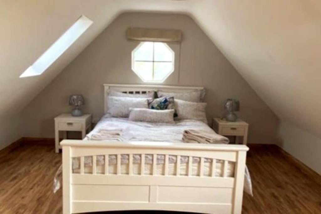 טראלי Luxury Holiday Rental With Sea Views On The Wild Atlantic Way מראה חיצוני תמונה